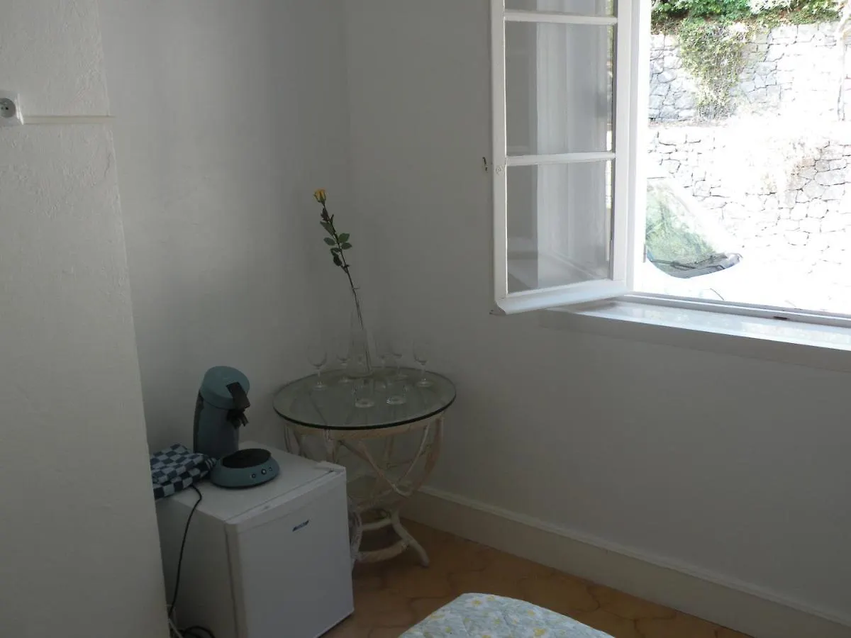 Appartement Chambre Tout Confort Piscine Xxl Sauna Parking à Saint-Jean-de-l'Esterel Séjour chez l'habitant